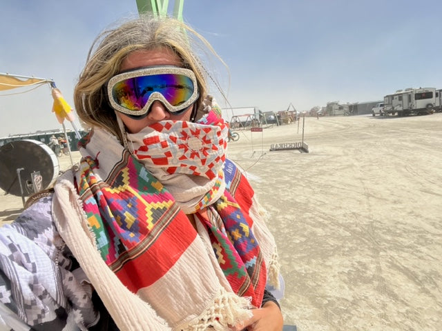 Jadoo- Stone W/Red Contour