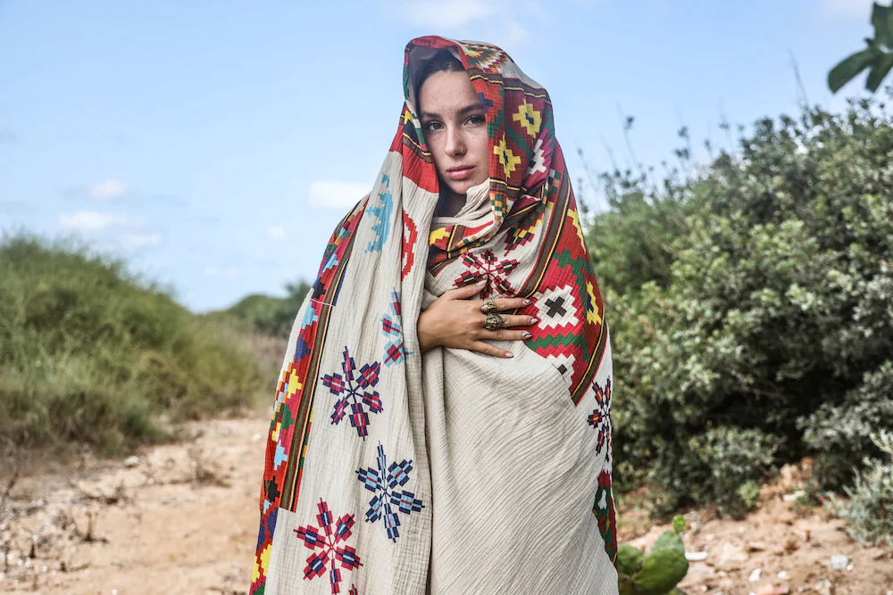 ג׳אדוּ- חום אבן עם צבעוני