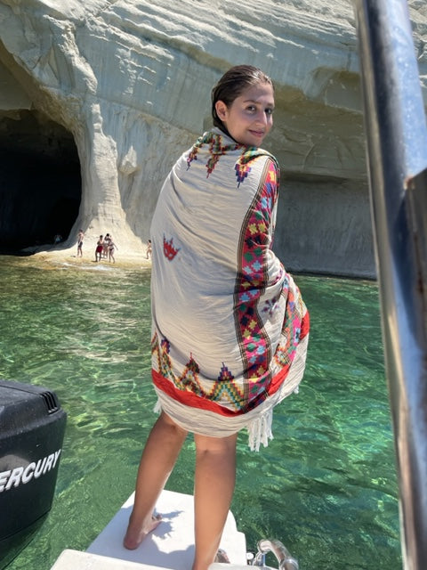 Jadoo- Stone W/Red Contour